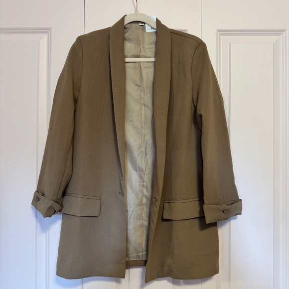 Blazer - Picture 1 of 3